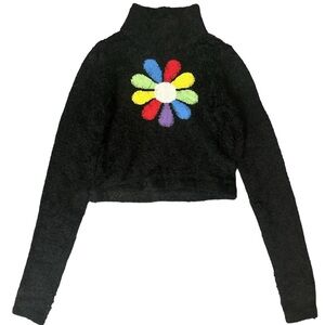 Cropped Flower Turtleneck